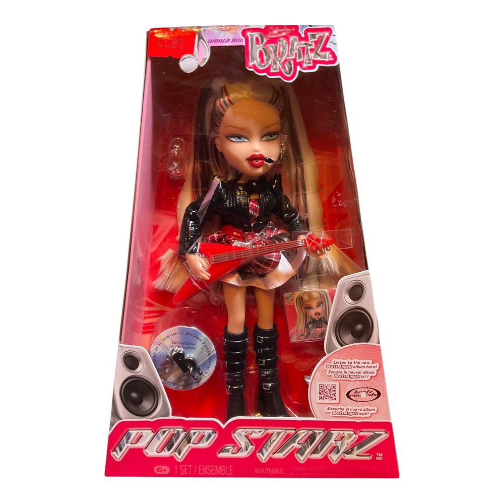 Bratz Pop Starz Cloe Doll World Tour MGA Entertainment Red Guitar 595960 In Hand